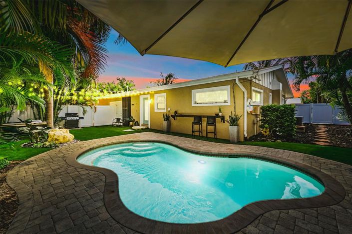 Image No.27-2 Bed Property for sale