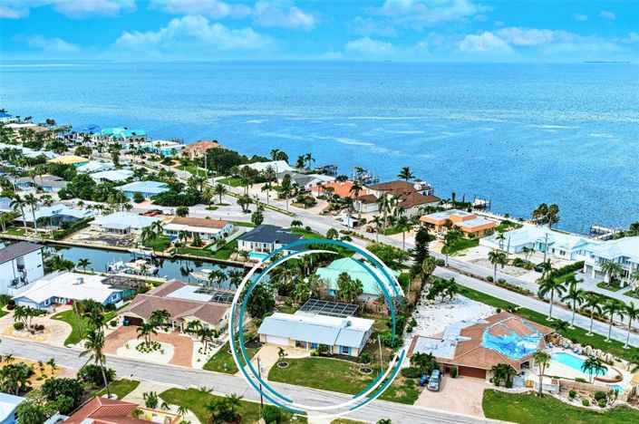 Image No.2-Propriété de 2 chambres à vendre à Holmes Beach