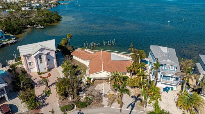 Image No.1-Propriété de 4 chambres à vendre à Holmes Beach