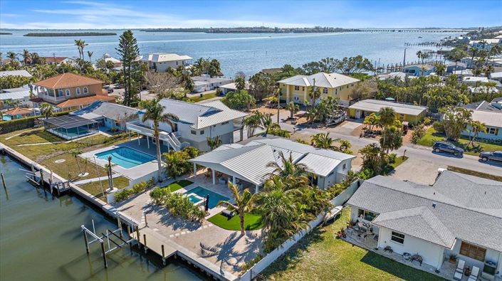 Image No.1-Propriété de 3 chambres à vendre à Holmes Beach