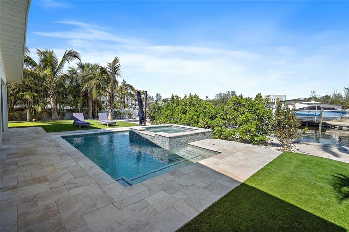 Image No.8-Propriété de 3 chambres à vendre à Holmes Beach