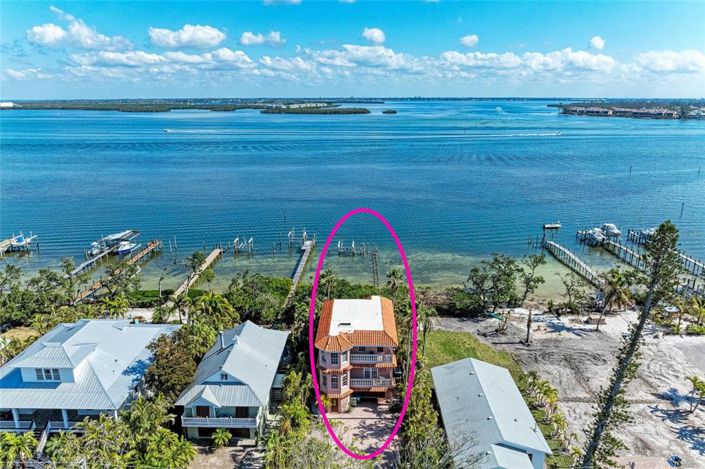 Image No.1-Propriété de 4 chambres à vendre à Bradenton Beach