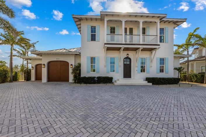 Image No.11-5 Bed Property for sale