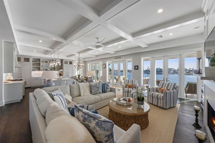 Image No.24-5 Bed Property for sale