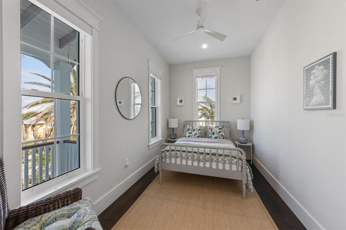 Image No.37-5 Bed Property for sale