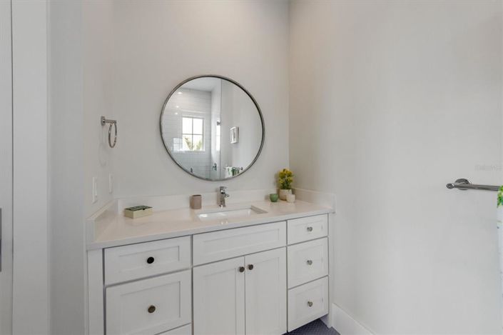 Image No.41-5 Bed Property for sale