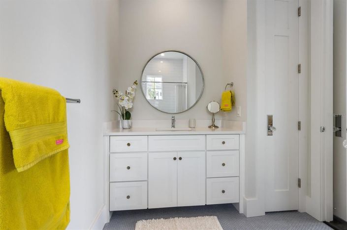 Image No.47-5 Bed Property for sale