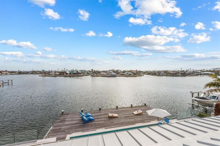 Image No.52-5 Bed Property for sale