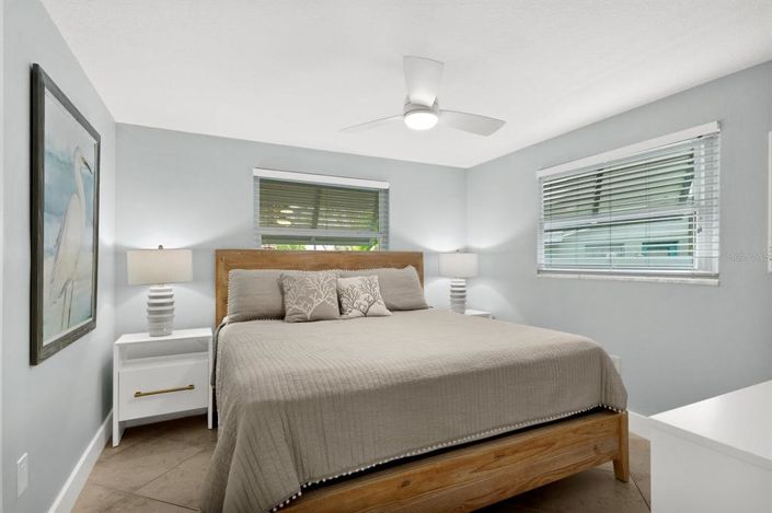 Image No.24-5 Bed Property for sale