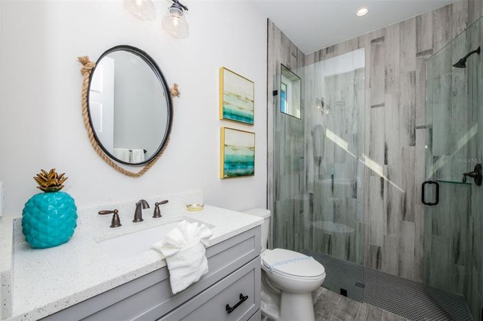 Image No.20-7 Bed Property for sale