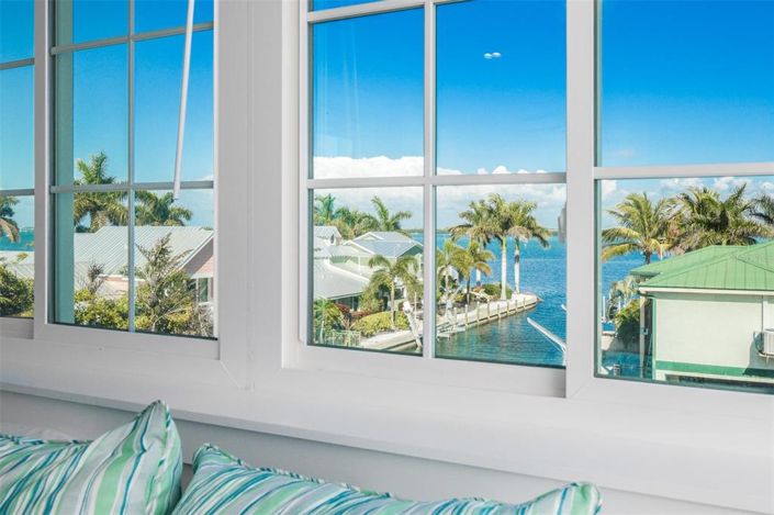 Image No.29-7 Bed Property for sale