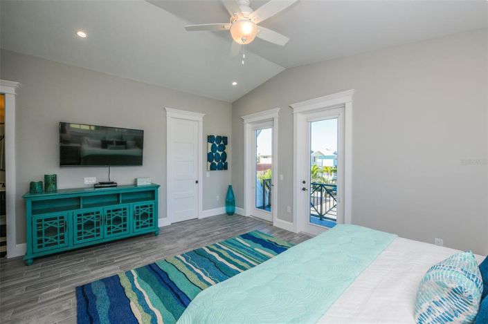 Image No.30-7 Bed Property for sale