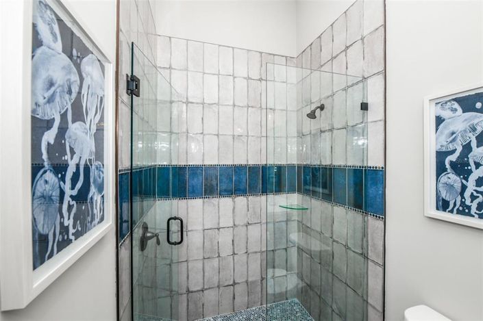 Image No.37-7 Bed Property for sale