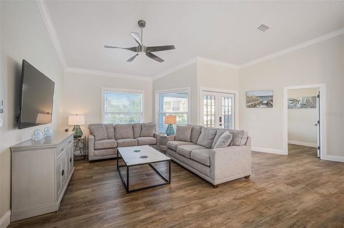 Image No.10-4 Bed Property for sale