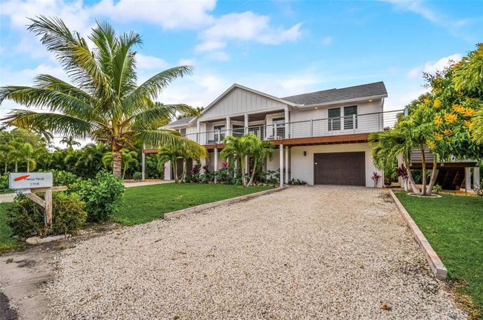 Image No.60-4 Bed Property for sale