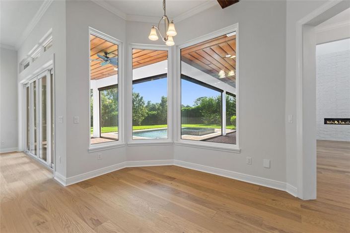 Image No.14-5 Bed Property for sale