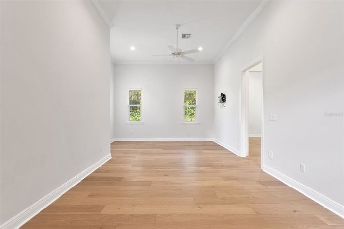 Image No.35-5 Bed Property for sale