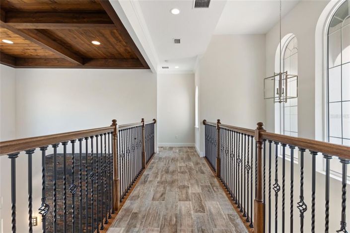 Image No.40-5 Bed Property for sale