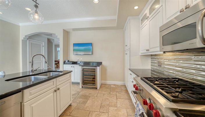 Image No.16-3 Bed Property for sale