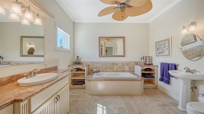 Image No.34-3 Bed Property for sale