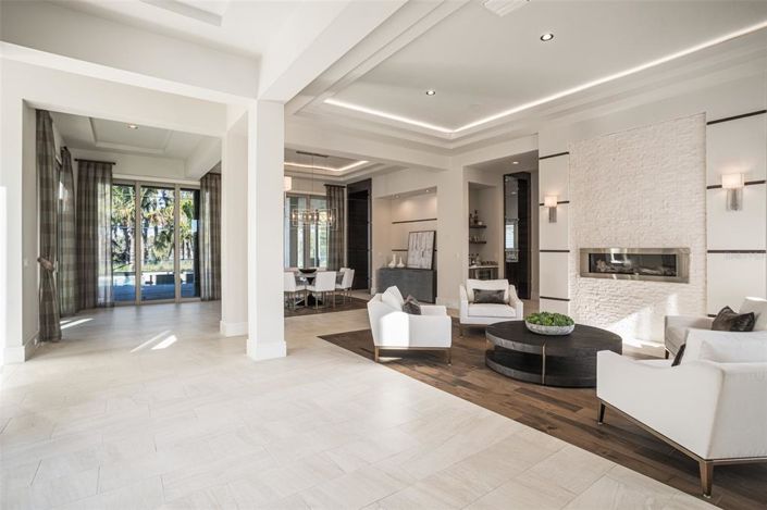 Image No.10-5 Bed Property for sale