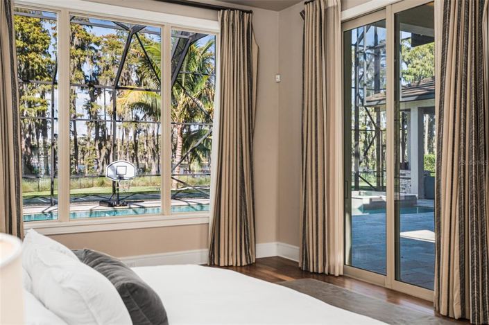 Image No.30-5 Bed Property for sale