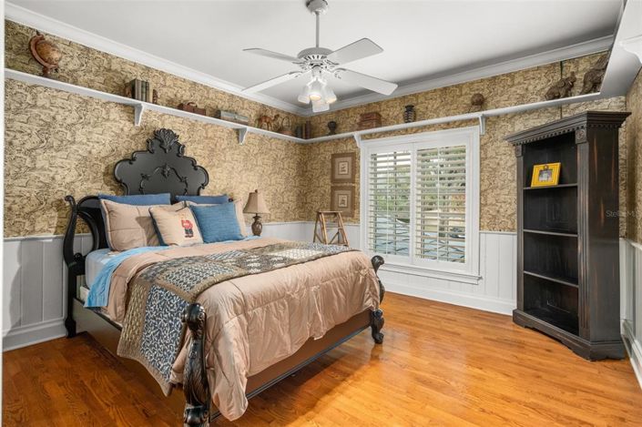 Image No.24-5 Bed Property for sale