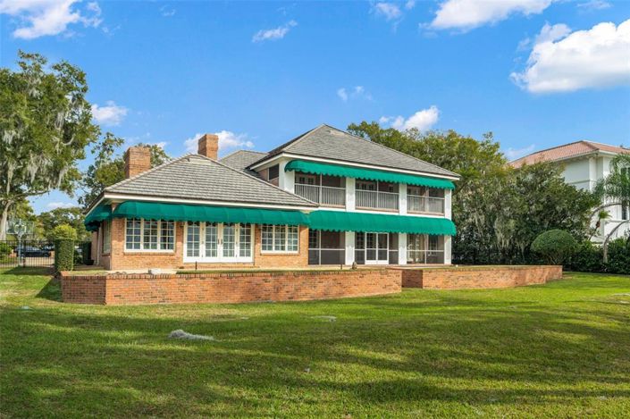 Image No.5-5 Bed Property for sale