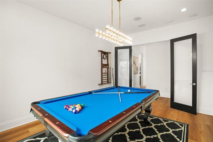 Image No.29-6 Bed Property for sale