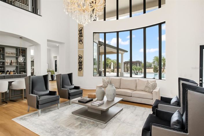 Image No.4-6 Bed Property for sale