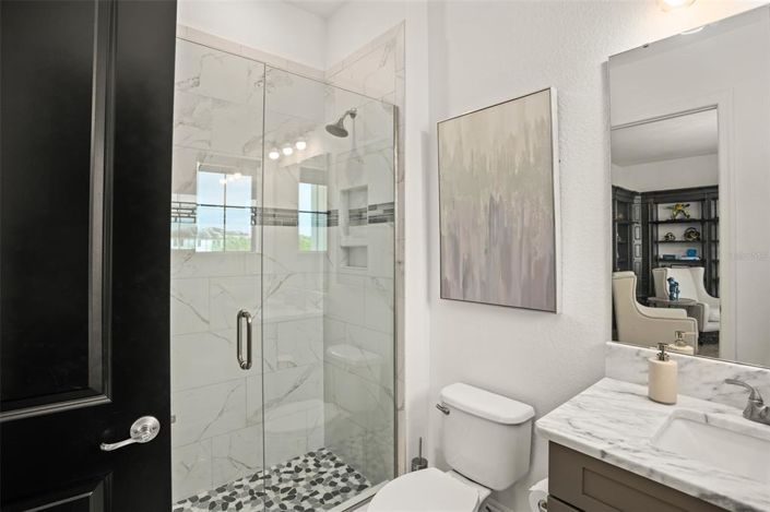 Image No.46-6 Bed Property for sale