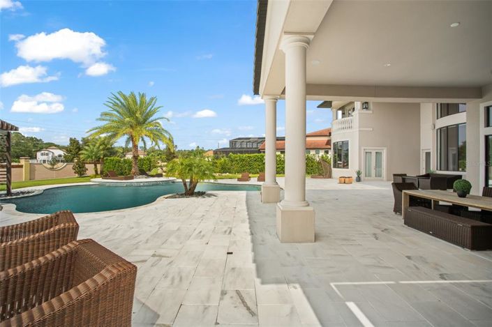 Image No.55-6 Bed Property for sale