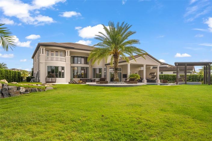 Image No.59-6 Bed Property for sale