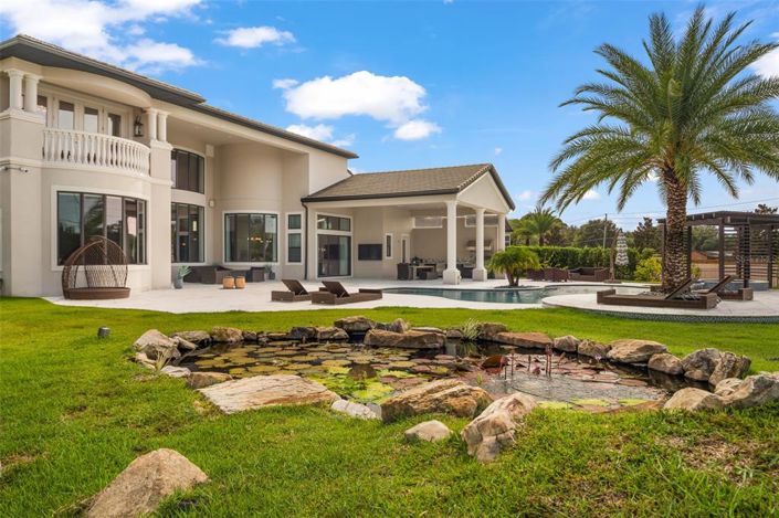 Image No.60-6 Bed Property for sale