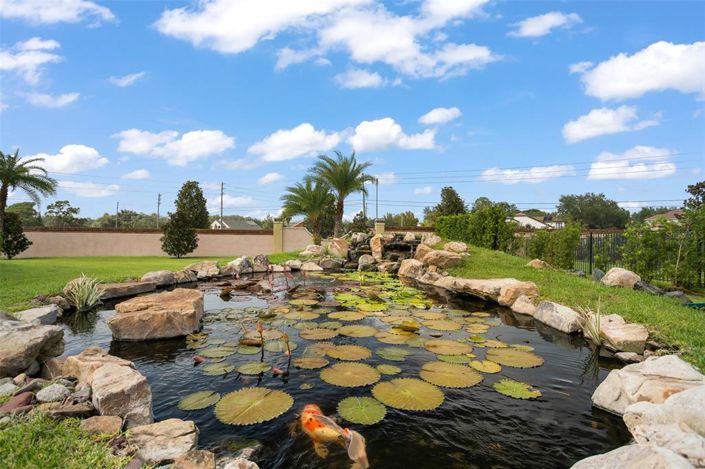 Image No.61-6 Bed Property for sale