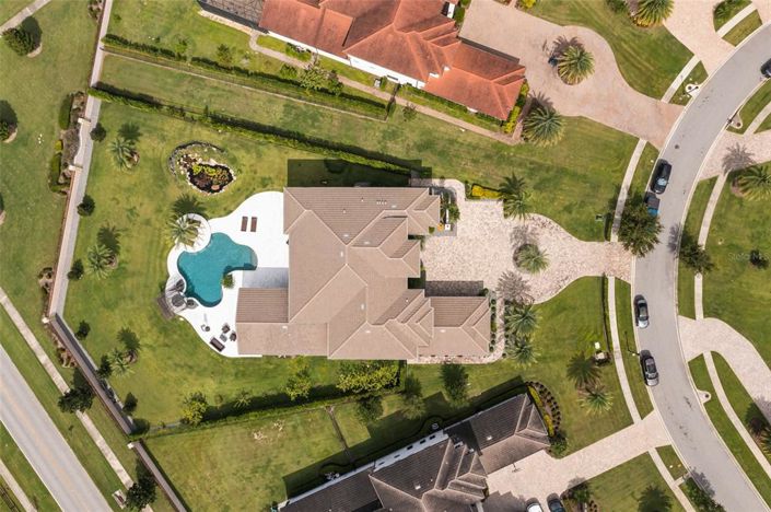 Image No.65-6 Bed Property for sale