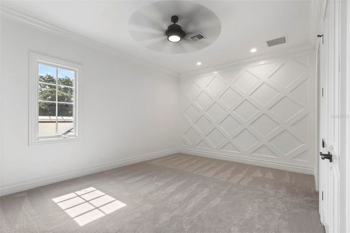 Image No.38-6 Bed Property for sale