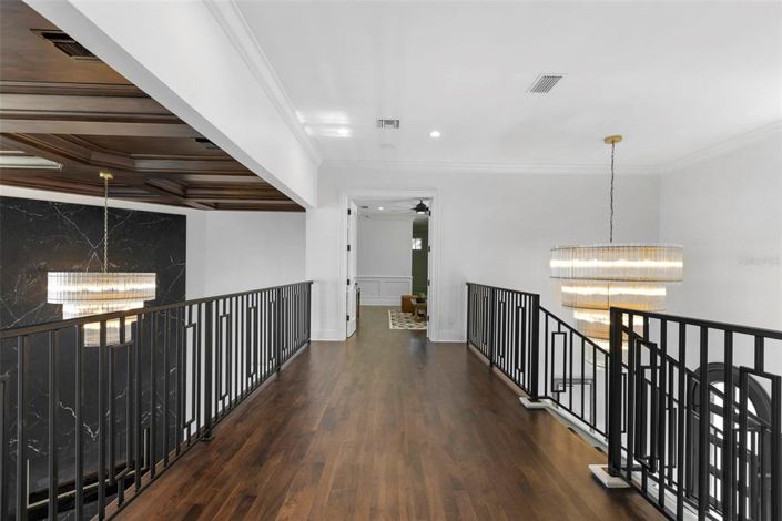 Image No.39-6 Bed Property for sale