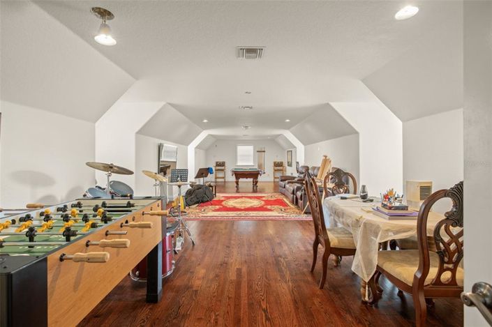 Image No.27-5 Bed Property for sale