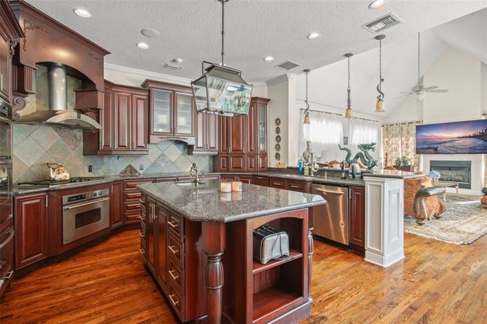 Image No.7-5 Bed Property for sale