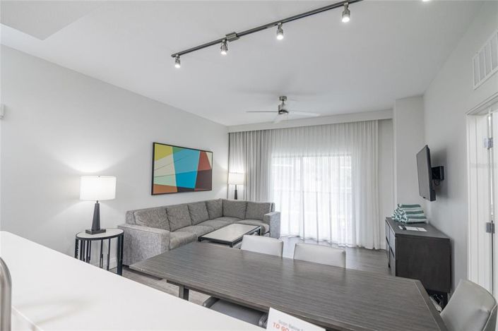 Image No.12-Propriété de 2 chambres à vendre à Winter Garden