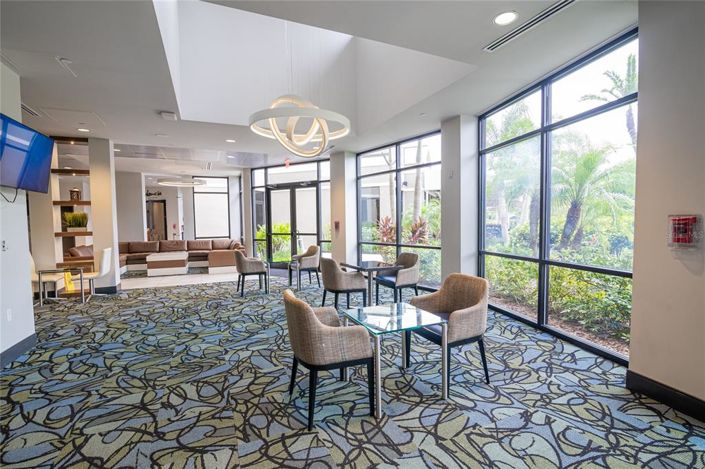 Image No.5-Propriété de 2 chambres à vendre à Winter Garden