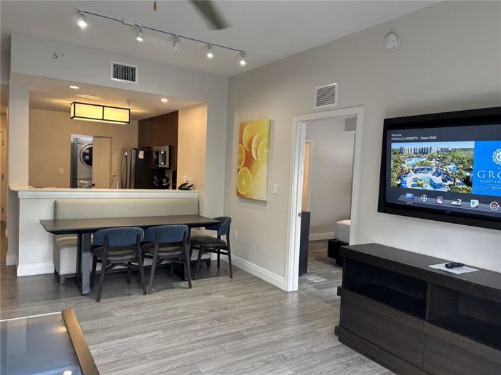 Image No.10-3 Bed Property for sale