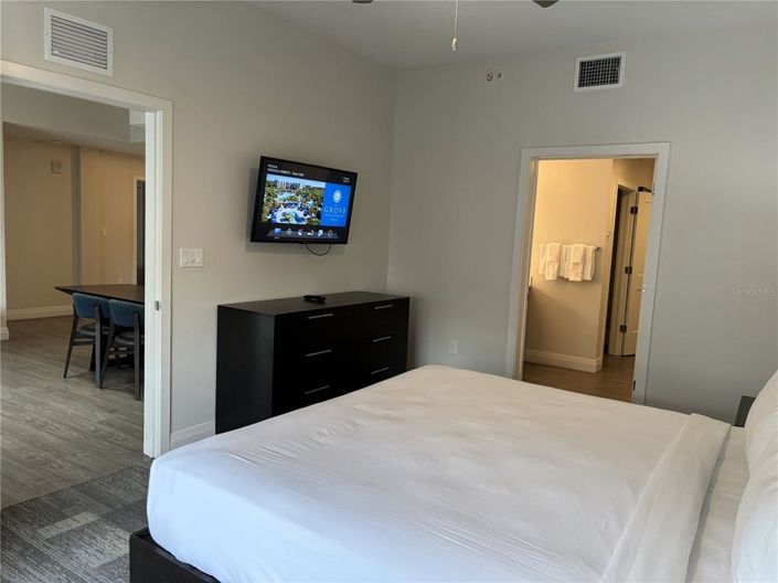 Image No.17-3 Bed Property for sale