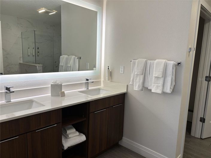 Image No.22-3 Bed Property for sale