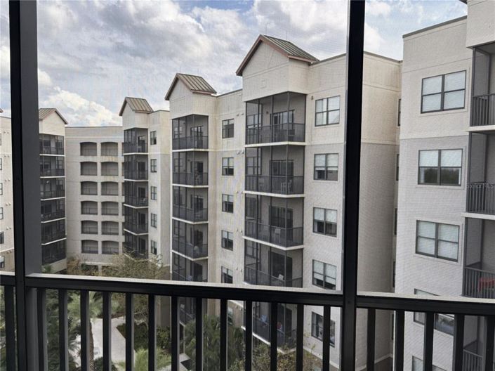 Image No.25-3 Bed Property for sale