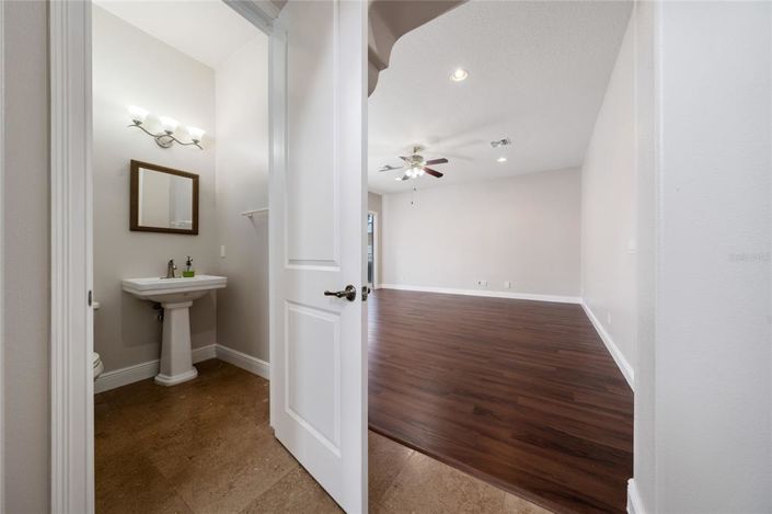 Image No.16-4 Bed Property for sale