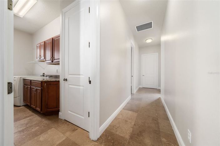 Image No.20-4 Bed Property for sale