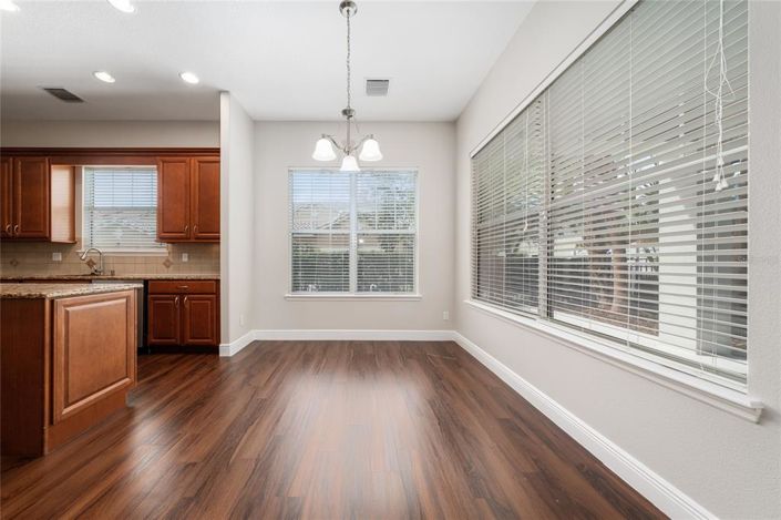 Image No.25-4 Bed Property for sale