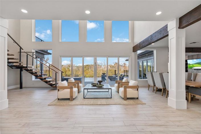 Image No.12-4 Bed Property for sale